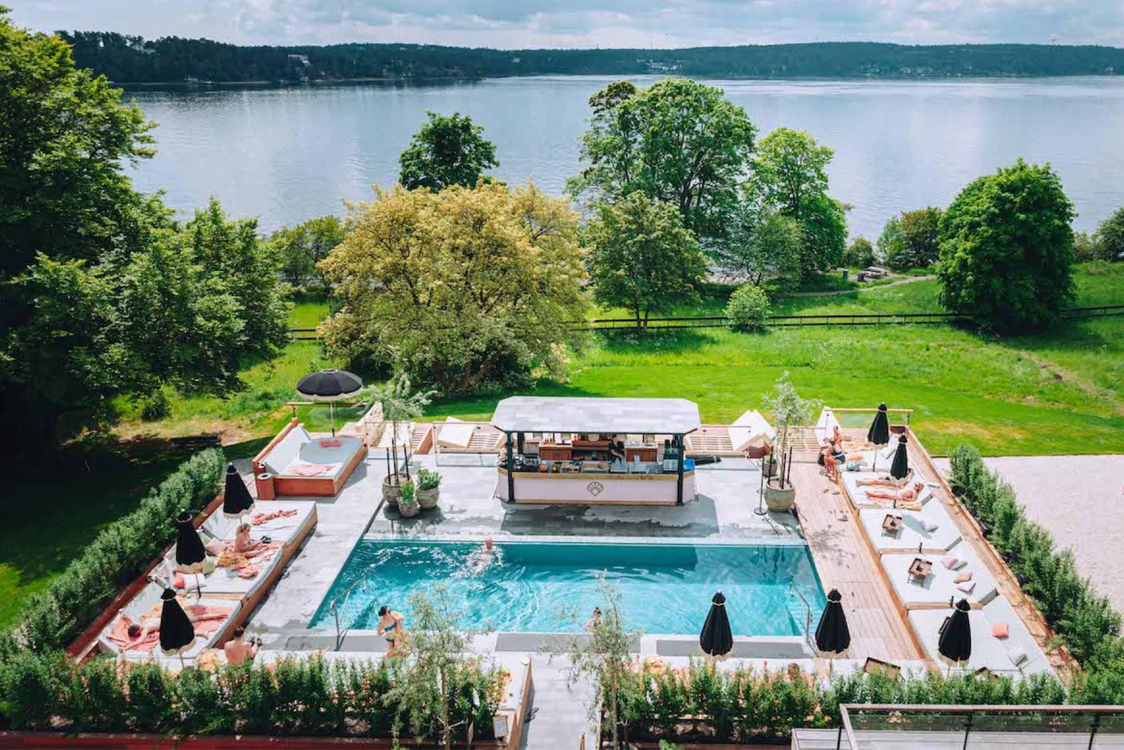 The Captivating Charm of Ellery Beach House