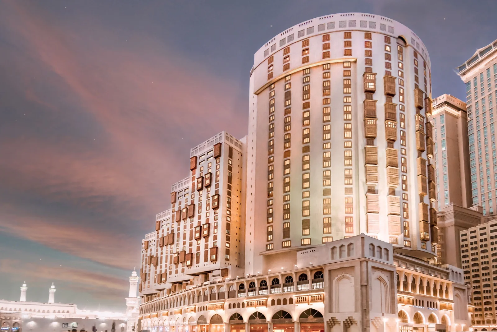 Unforgettable Luxury at the Doorstep of the Holy Haram: Unveiling Makkah Hotel & Towers