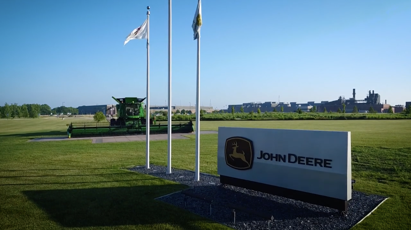 John Deere Commercial Wins 2017 GlobalTrend Awards