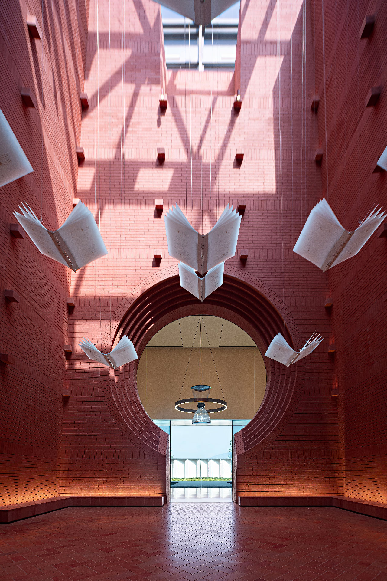Zhonghai Jindi · Future City Library | Guangzhou Du Wenbiao Decoration Design Co.
