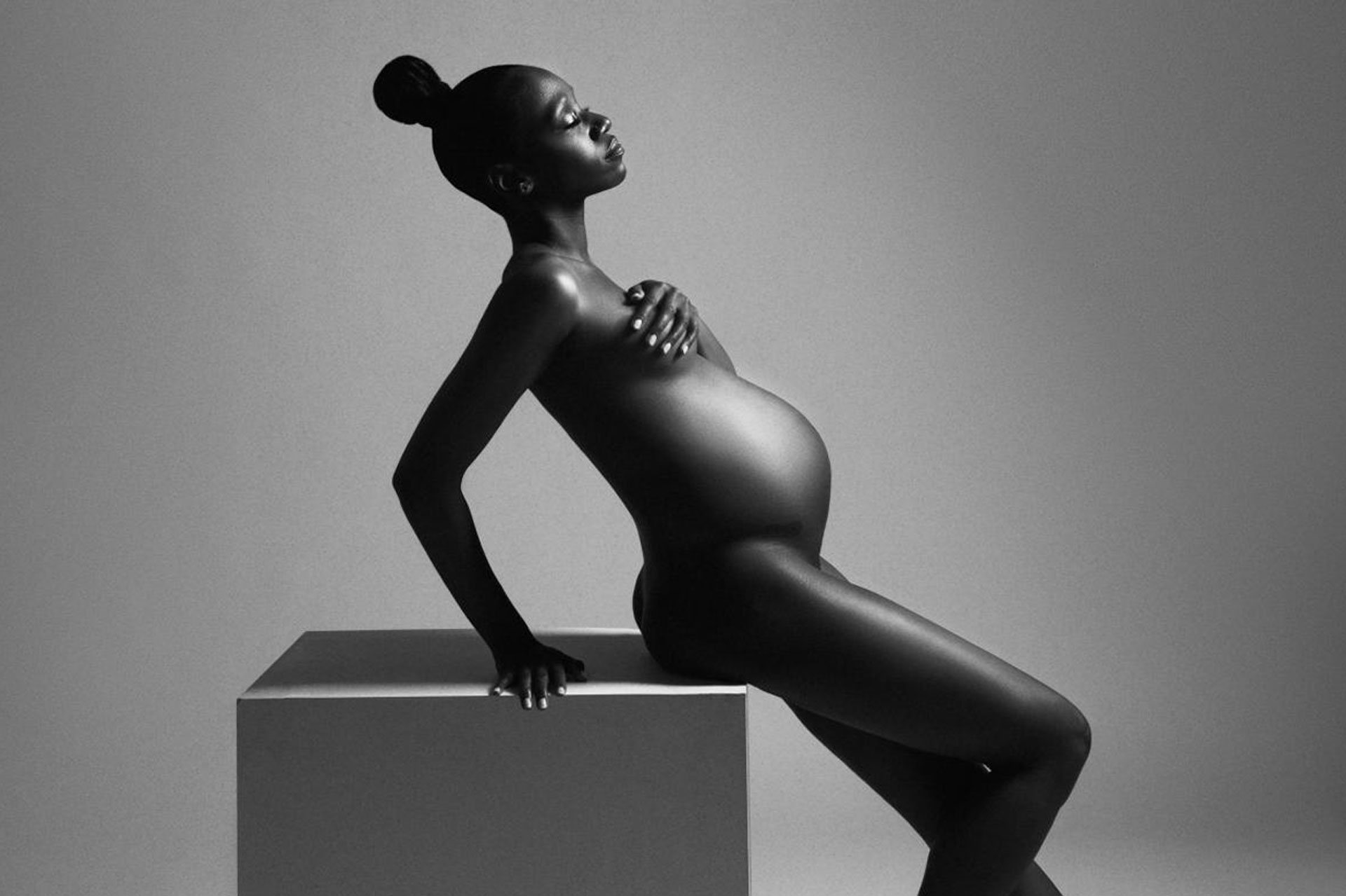 The Quiet Strength of Motherhood: A Simple Nude Maternity | Katrine Moite