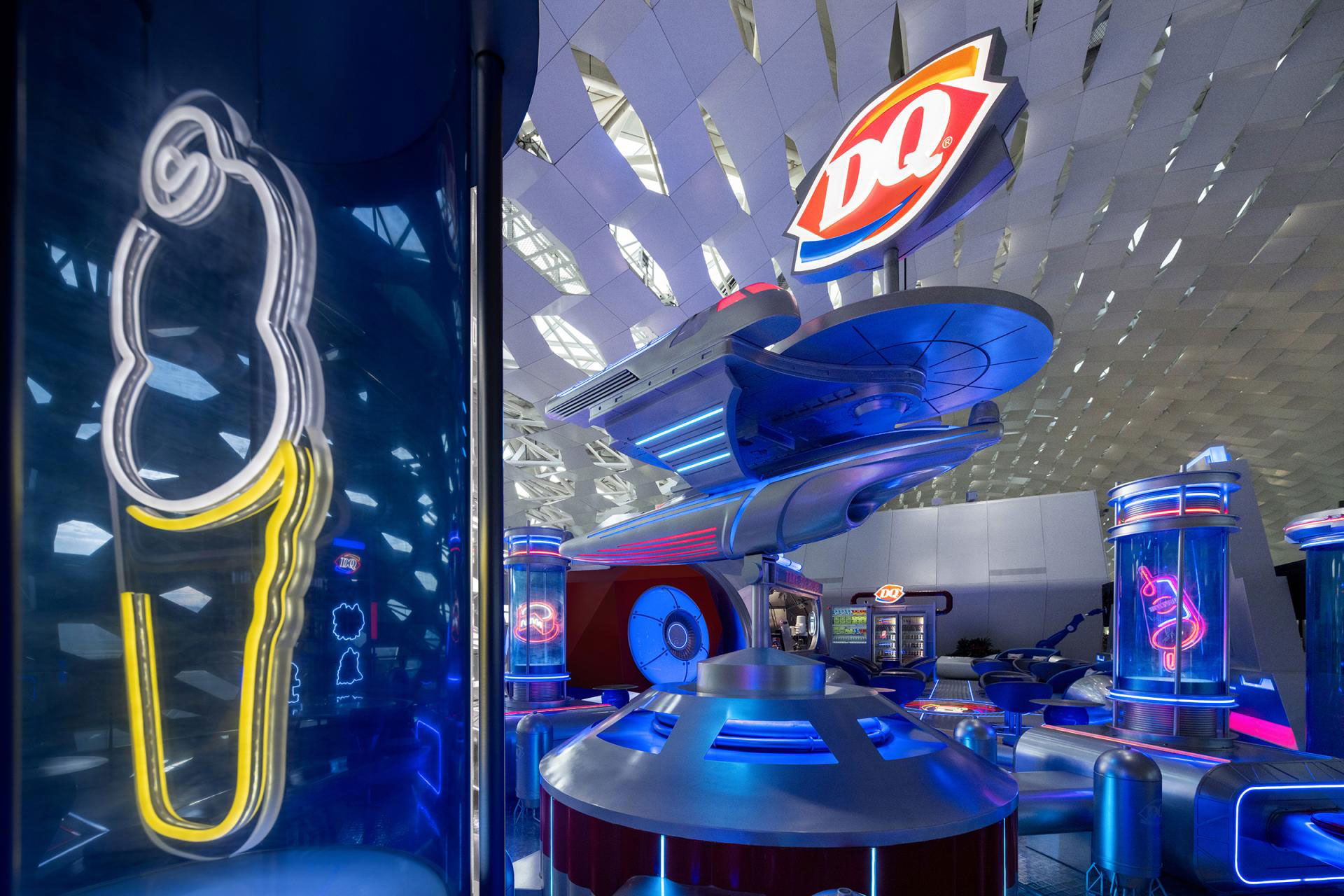 DQ Shenzhen Bao'an Airport Store | French Design Awards