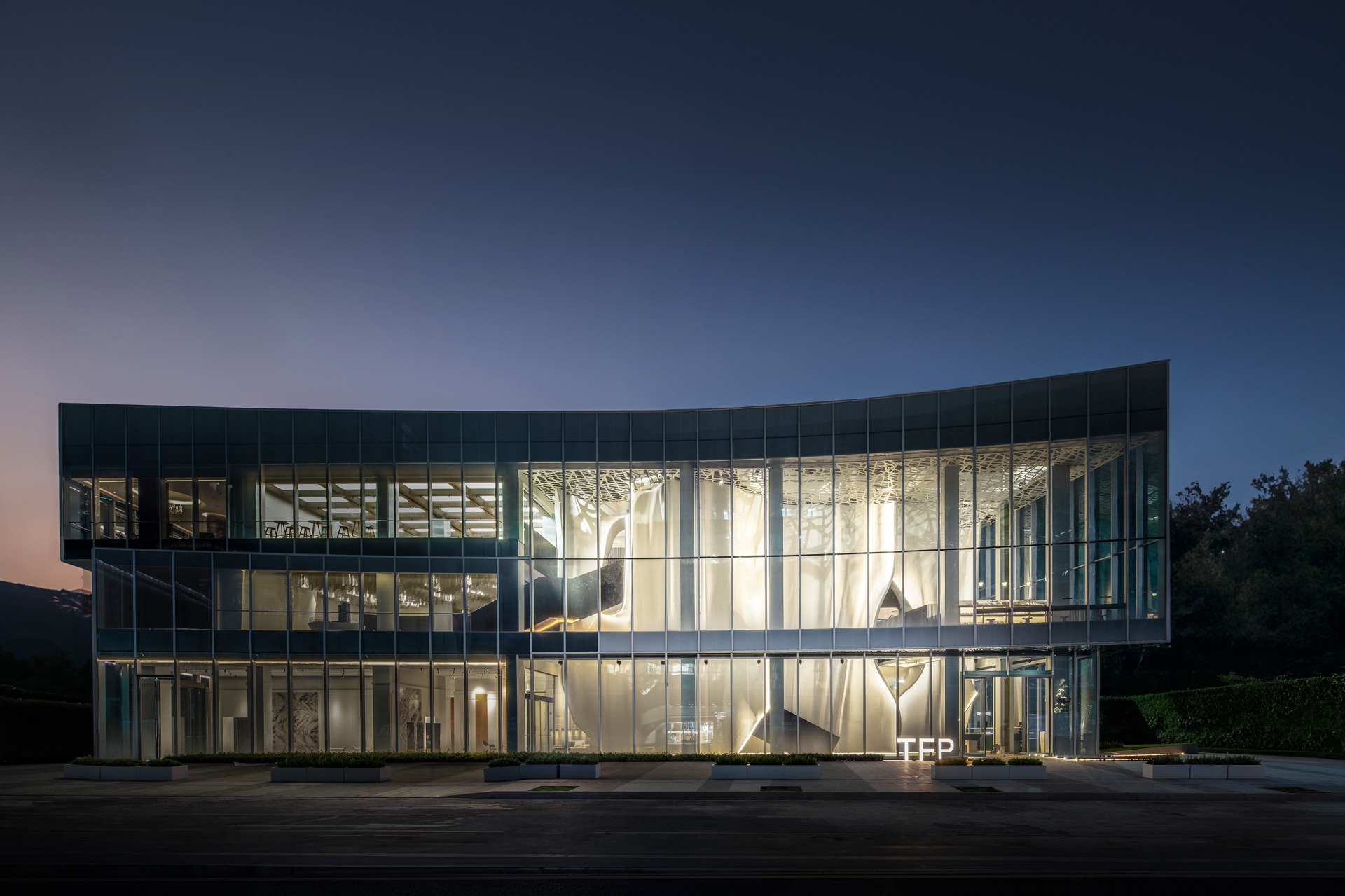 Shenye Taifu Luohu Lake City Meeting Room | French Design Awards