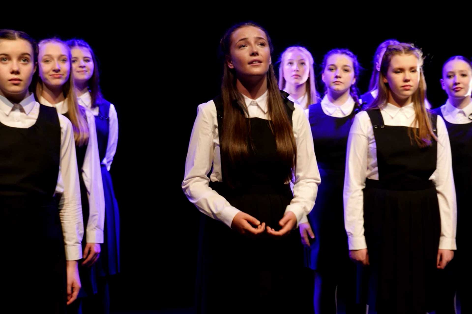 chris-broom-we-thank-you-for-this-day-rosie-lucy-thomas-st-bede-catholic-high-school-ormskirk-chamber-choir