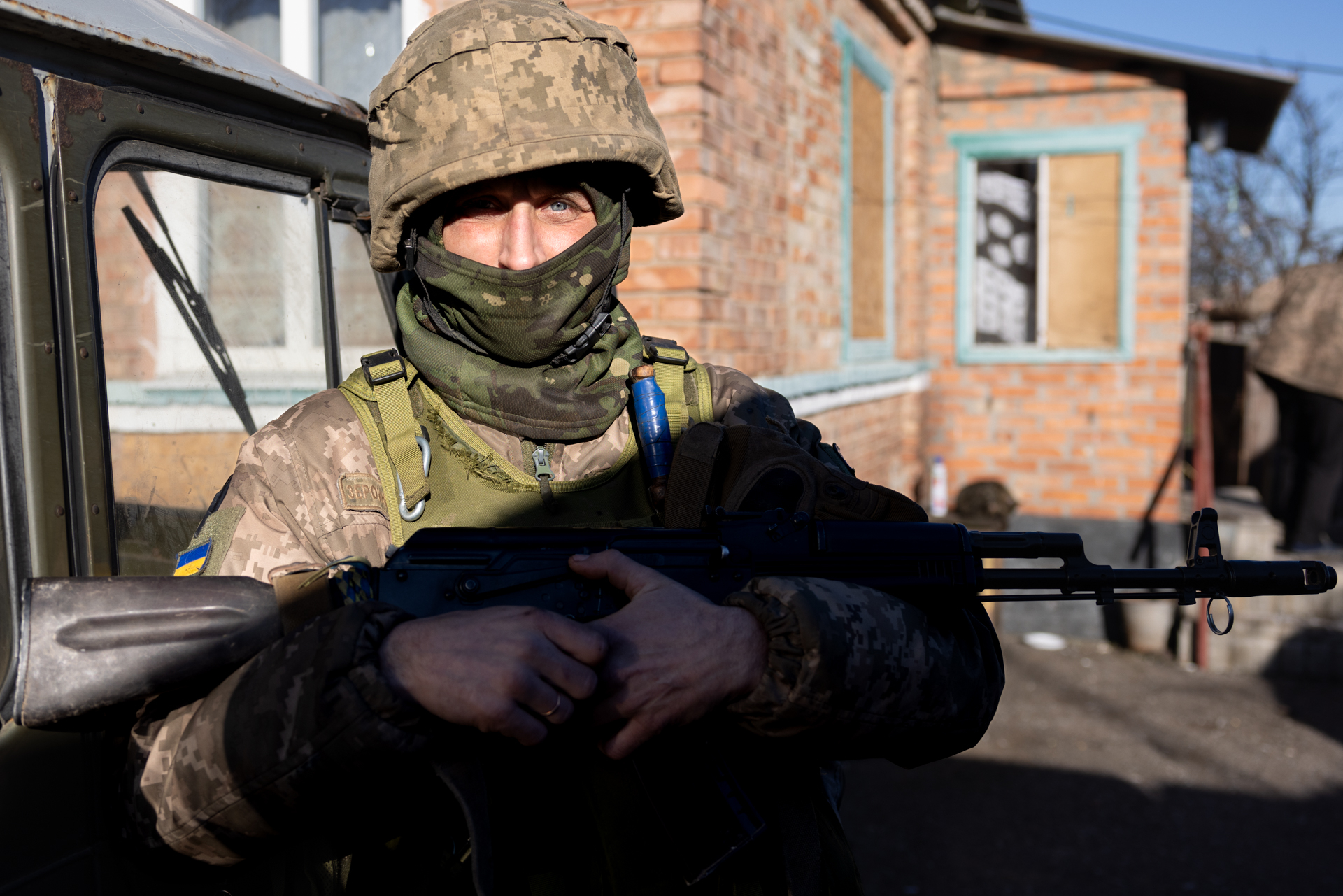 Snapshots of Valor: On the Front Lines of Ukraine's Struggle | London Photography Awards